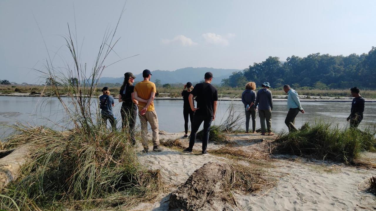 Hotel Tiger Tops Sauraha Dış mekan fotoğraf